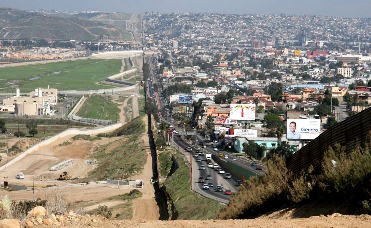 Photo of US/Tijuana border by Kordian from Flickr Creative Commons